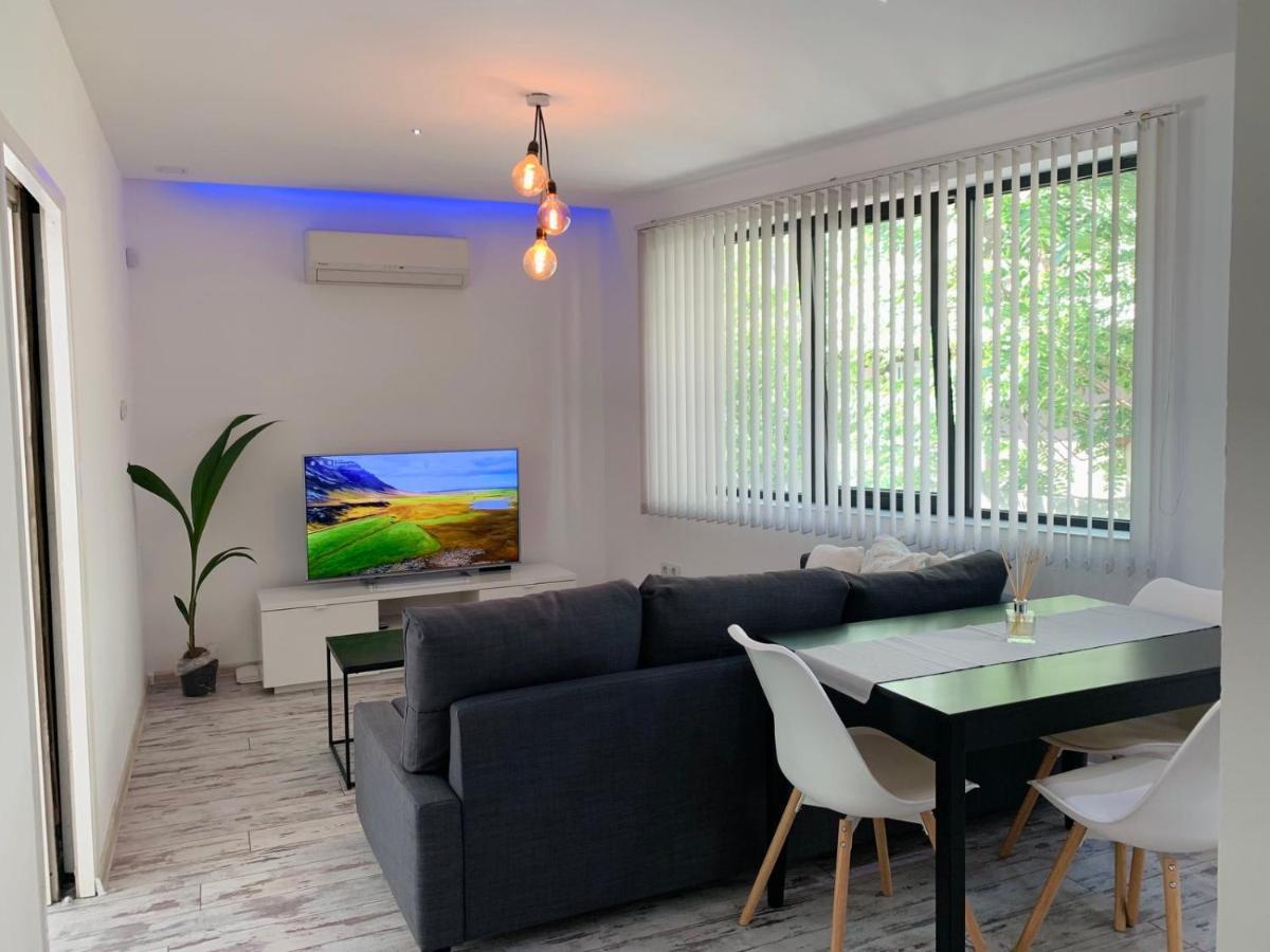 Nordic Style Apartment With Underground Parking Sofia Buitenkant foto
