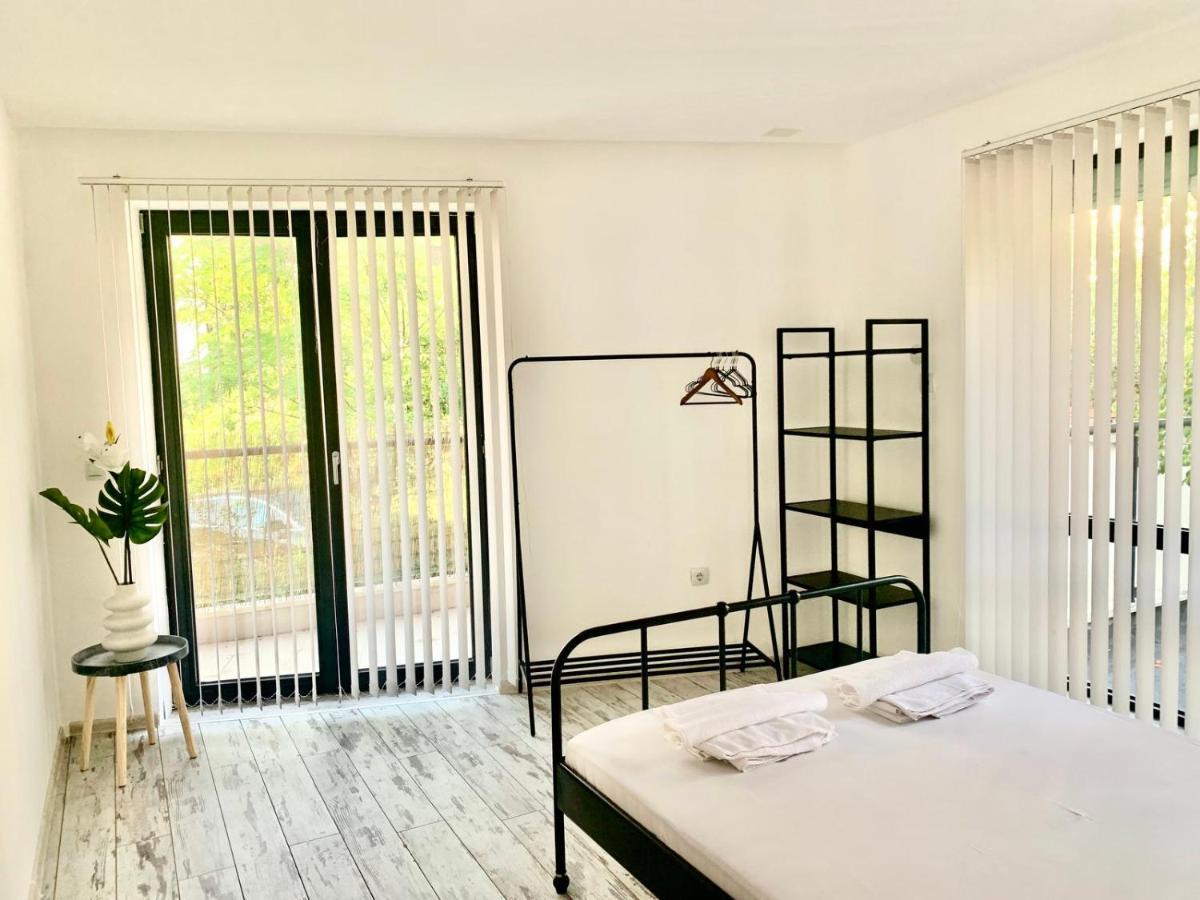 Nordic Style Apartment With Underground Parking Sofia Buitenkant foto