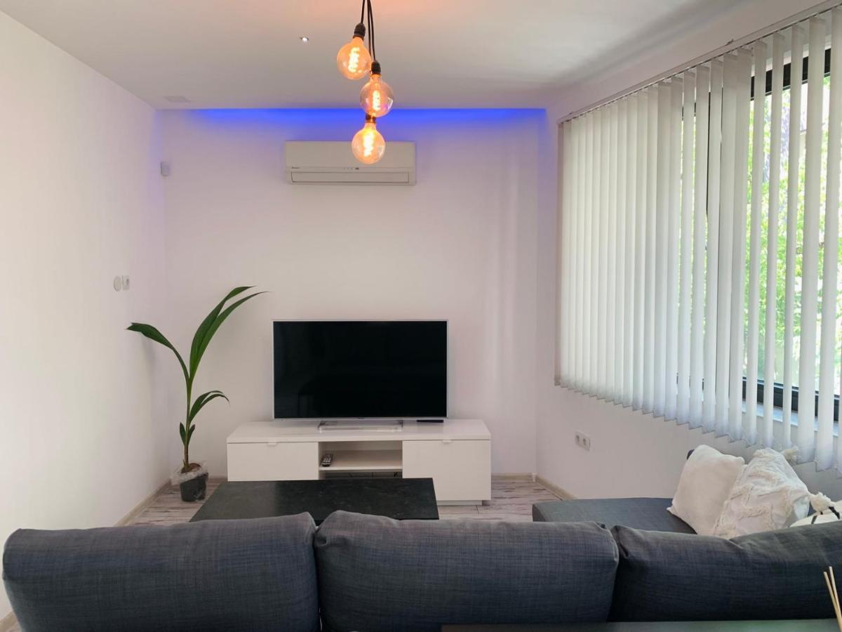 Nordic Style Apartment With Underground Parking Sofia Buitenkant foto