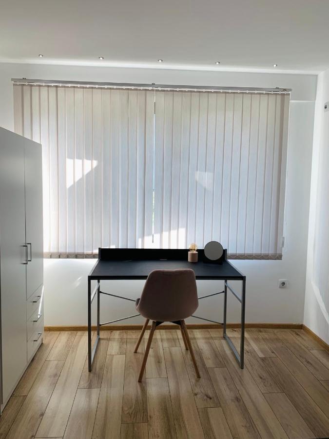 Nordic Style Apartment With Underground Parking Sofia Buitenkant foto
