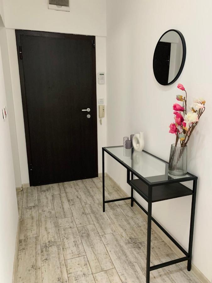 Nordic Style Apartment With Underground Parking Sofia Buitenkant foto