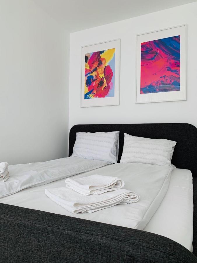 Nordic Style Apartment With Underground Parking Sofia Buitenkant foto